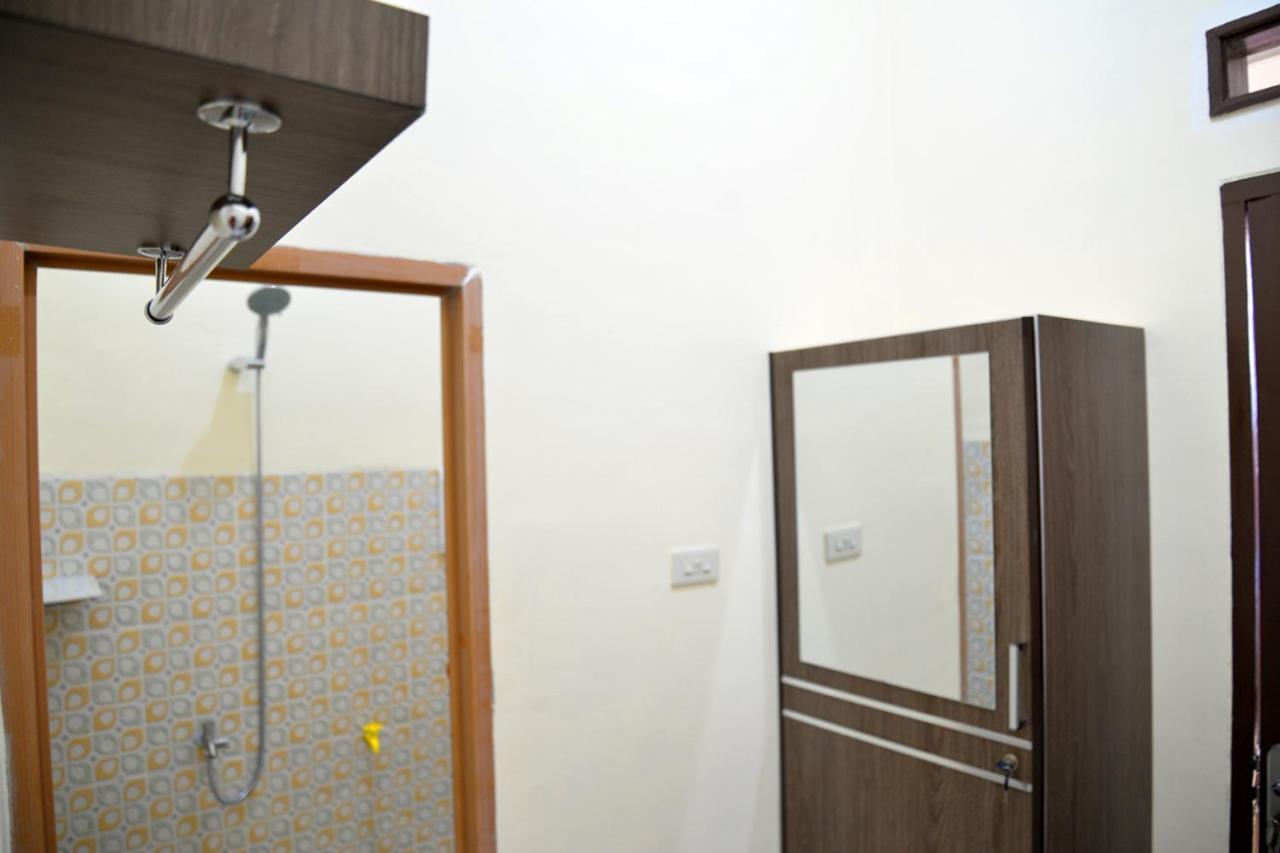 Haura Syariah Home Stay Bandar Lampung Dış mekan fotoğraf