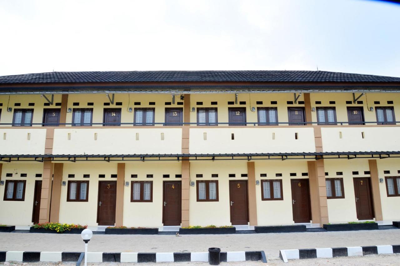 Haura Syariah Home Stay Bandar Lampung Dış mekan fotoğraf